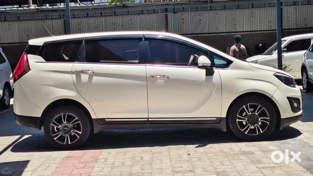 Mahindra Marazzo 1.5 M6 Plus 8 Str, 2021, Diesel
