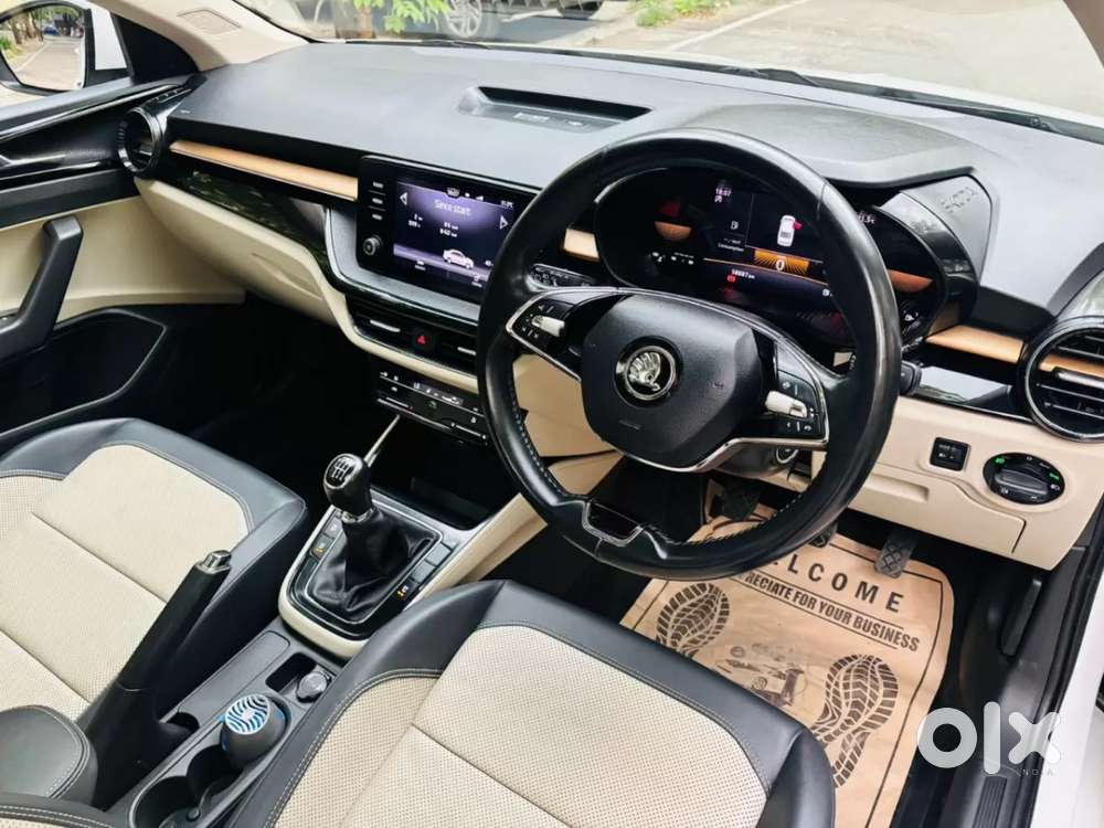 Skoda Slavia Ambition 1.0l Tsi Mt, 2022, Petrol