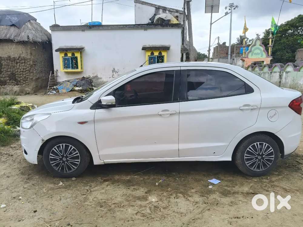 Ford Aspire Titanium 2016(tax-2031)