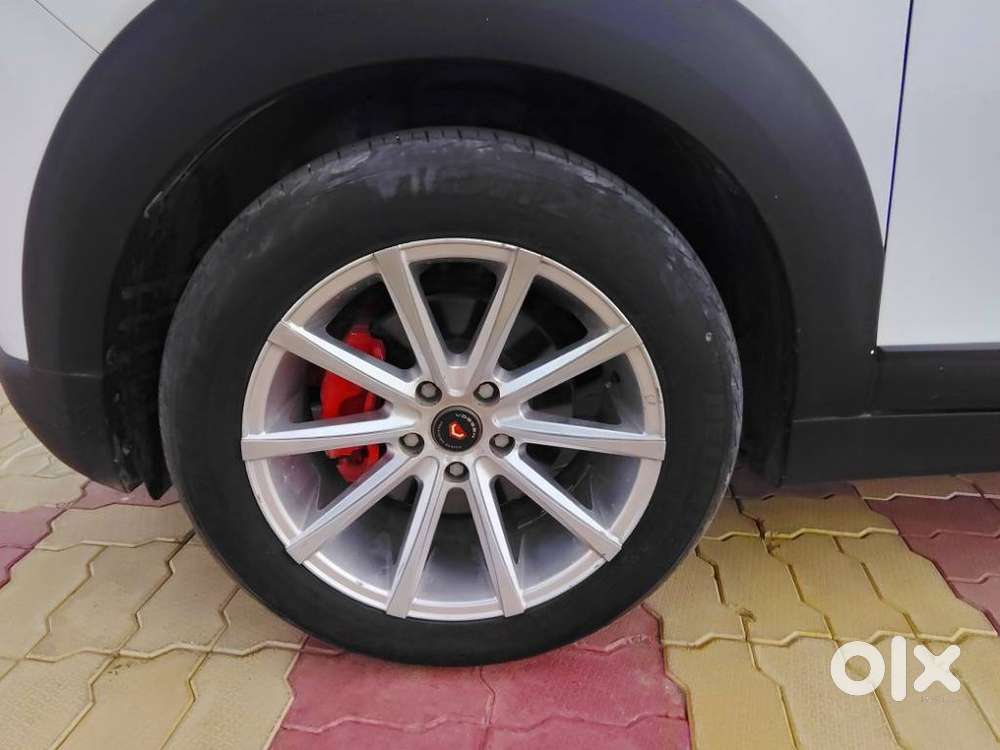 Mahindra Xuv 3xo Ax5 Ds Mt, 2024, Diesel