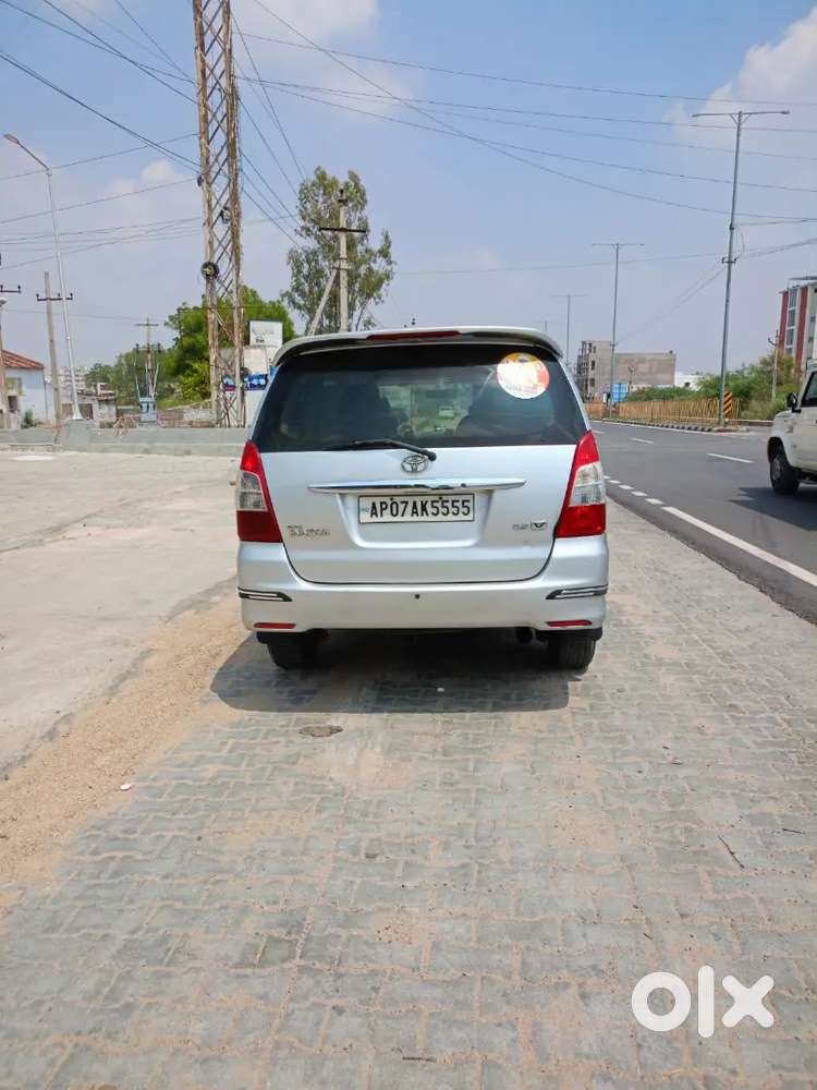 Toyota Innova 2.5 E 2007