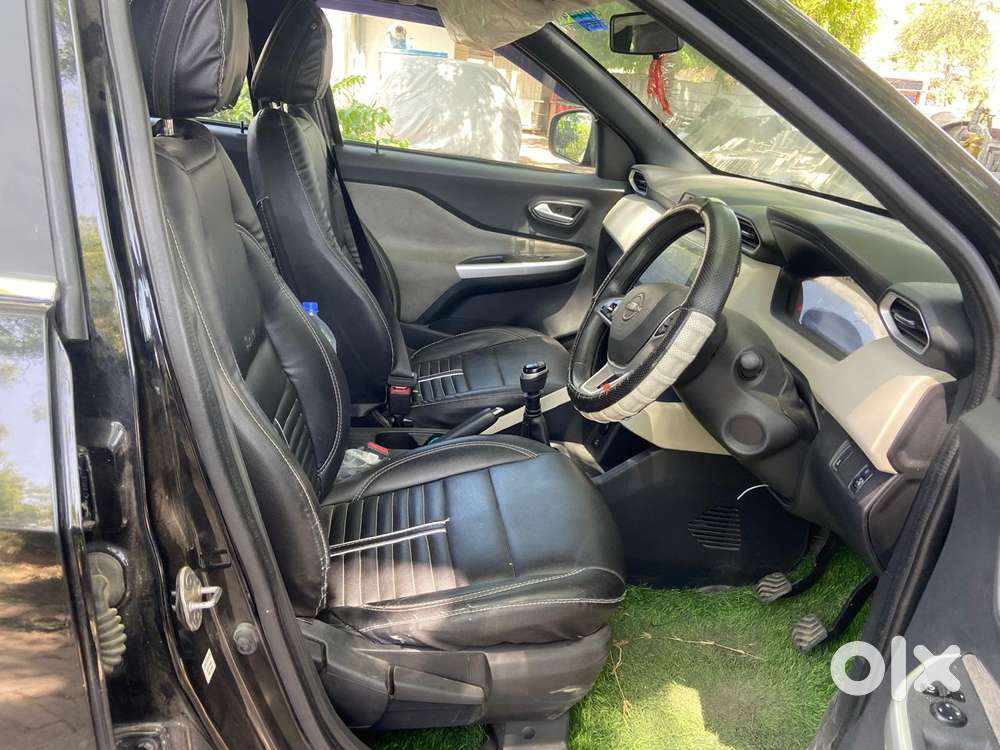 Nissan Magnite 1.0 Xv, 2023, Petrol