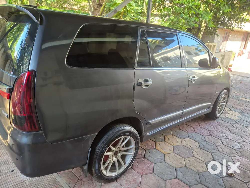 Toyota Innova 2.5 2016