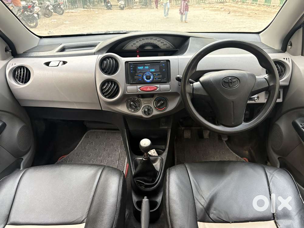 Toyota Etios Liva 2011-2012 G, 2011, Petrol