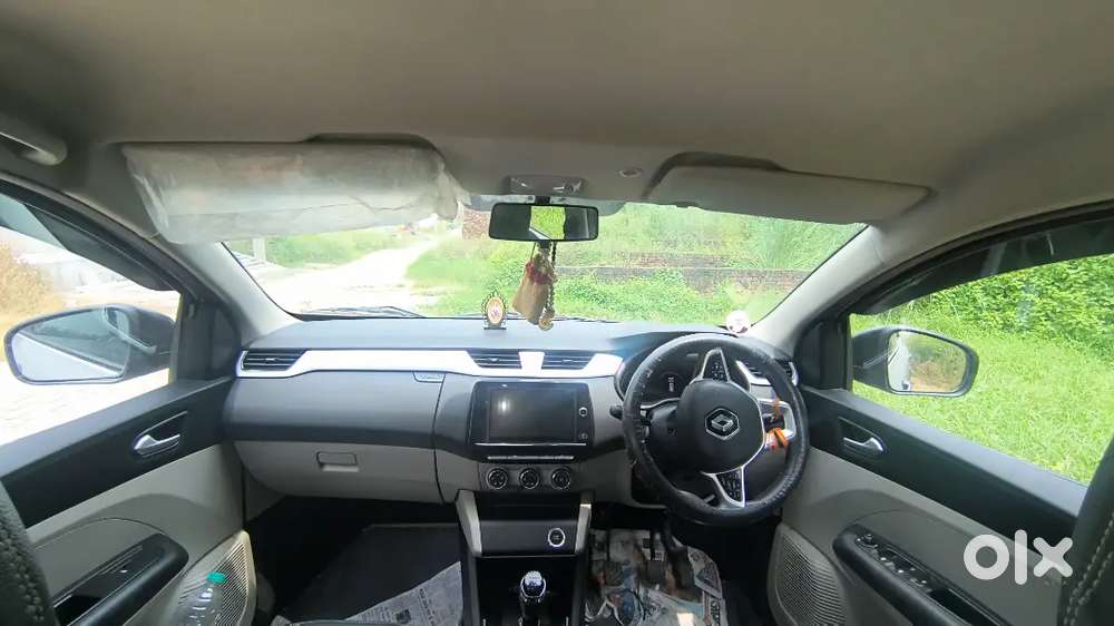 Renault Triber 1.0 Rxz 2024 Dual Tone