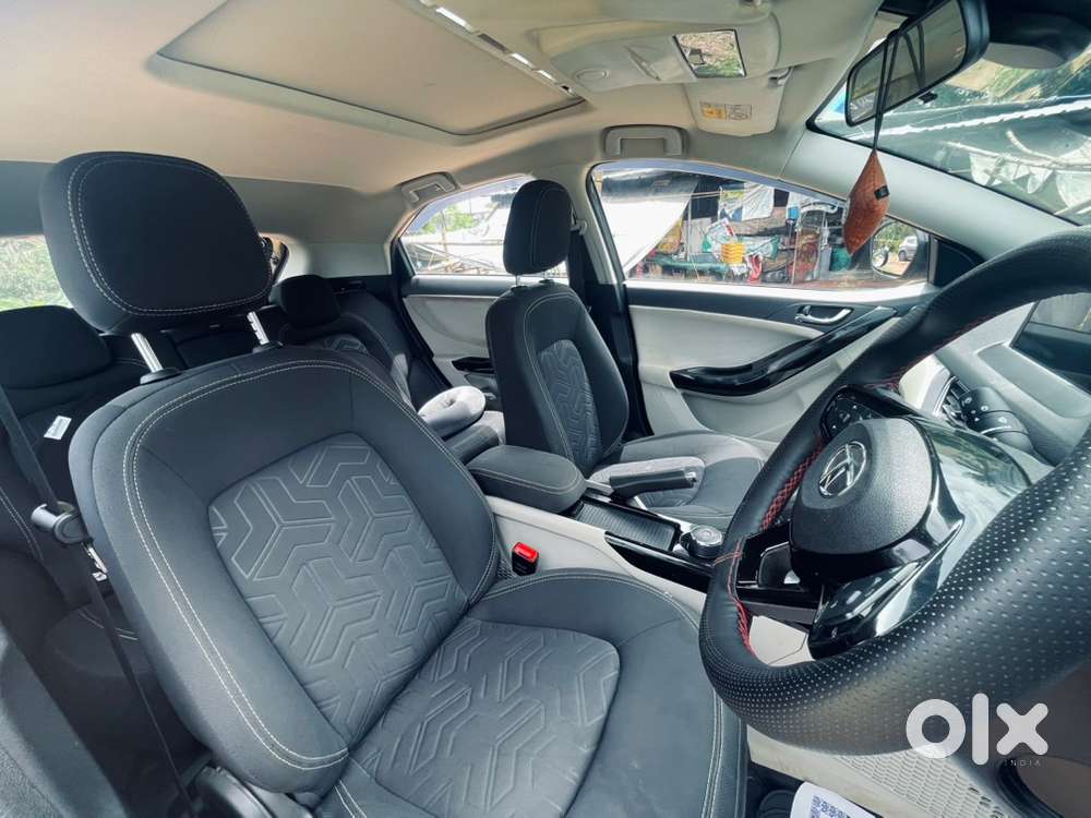 Tata Nexon Xza+ Sunroof (top Variant)-not In Hometown,selling Bcz This
