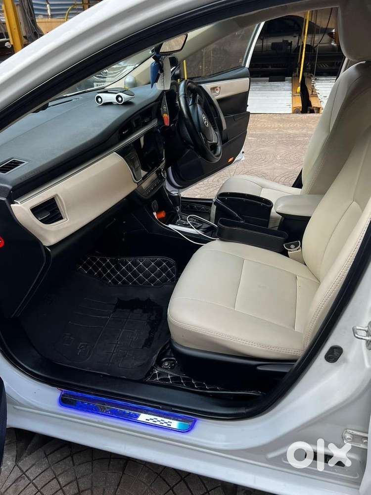 Toyota Altis 1.8vl Automatic 2015