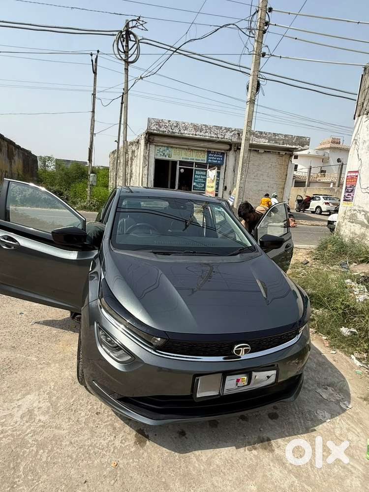 2024 Tata Altroz Diesel Manual Year