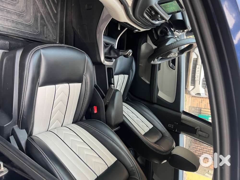 Tata Altroz 2023 Xz Cng Alloys, Touchscreen , Mint Condition23000kms