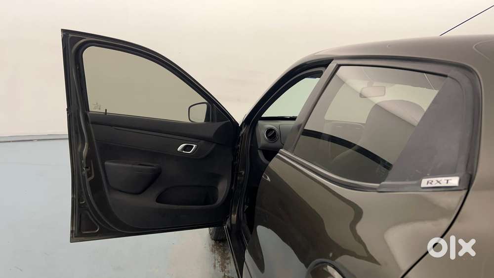 Renault Kwid 2019-ongoing 1.0 Rxt Amt (o), 2018, Petrol