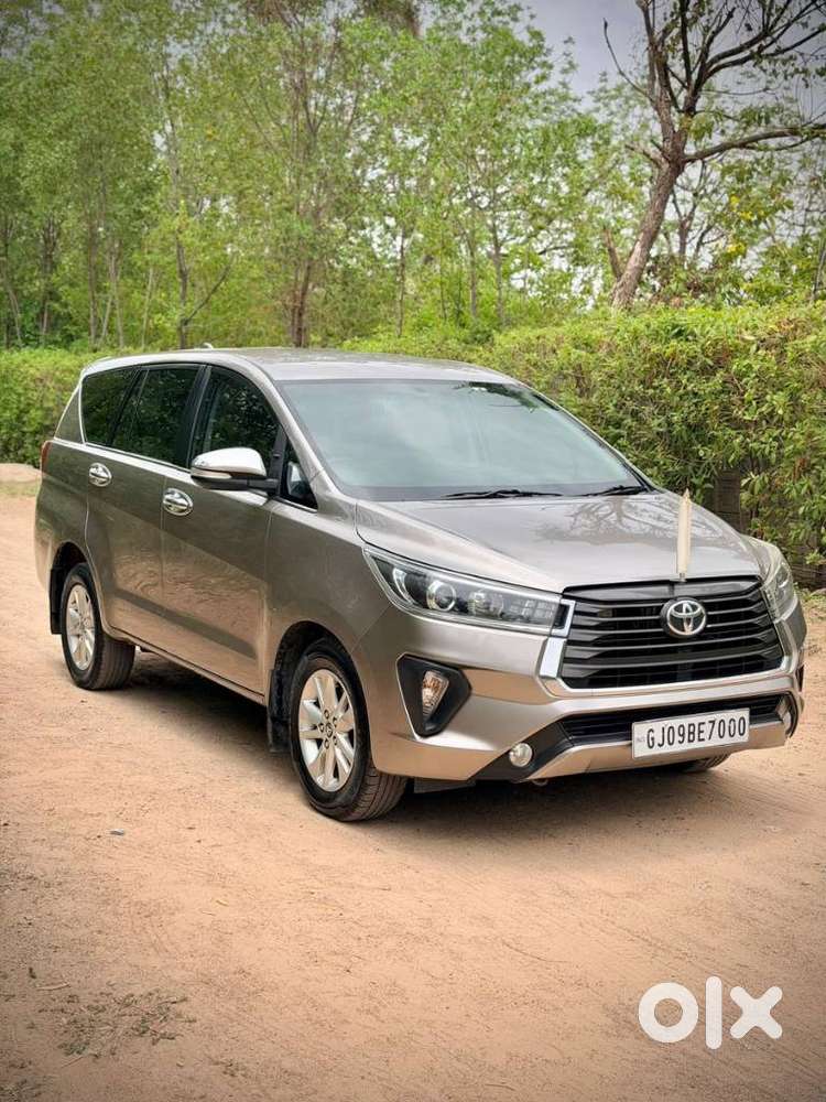 Toyota Innova Crysta 2.8 Zx At 7 Seater, 2017, Diesel