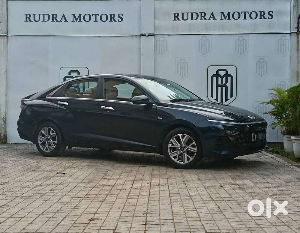 Hyundai Verna Sx (o) 1.5 Vtvt Ivt [2023 - 2026], 2024, Petrol