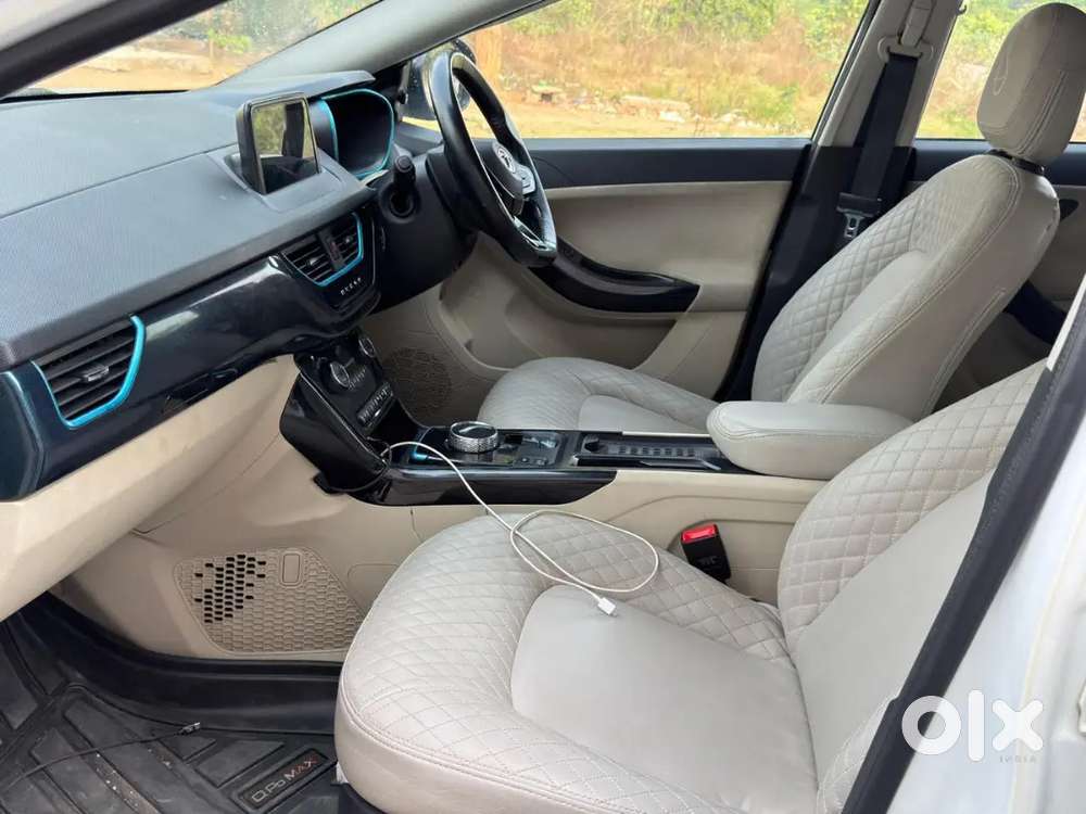Nexon Ev Top End. Extension Battery Warranty