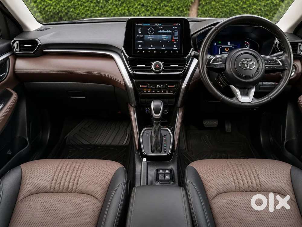 Toyota Urban Cruiser Hyryder 1.5 V Hybrid, 2023, Petrol