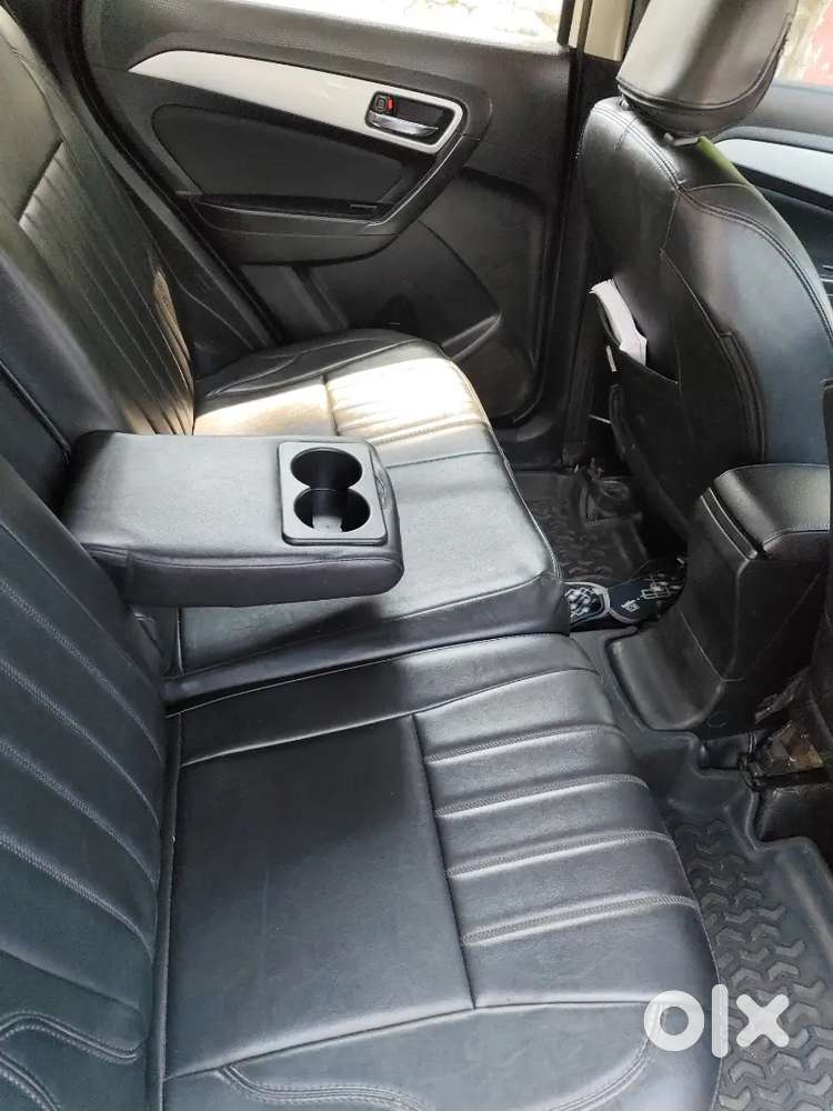 Maruti Suzuki Brezza 4 Petrol Well Maintained