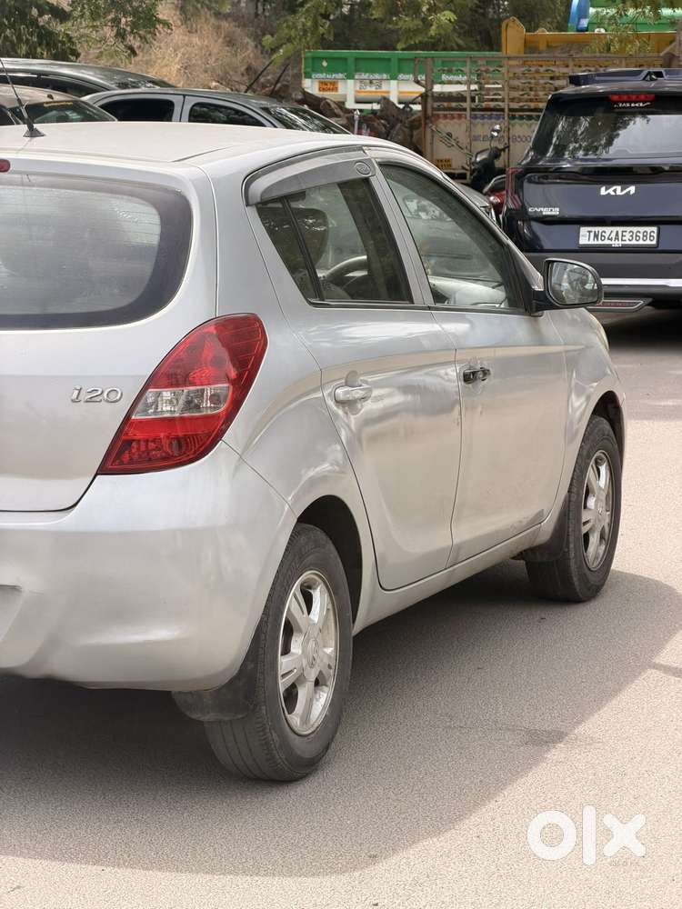 Hyundai I20 New Sportz At 1.4, 2012, Diesel