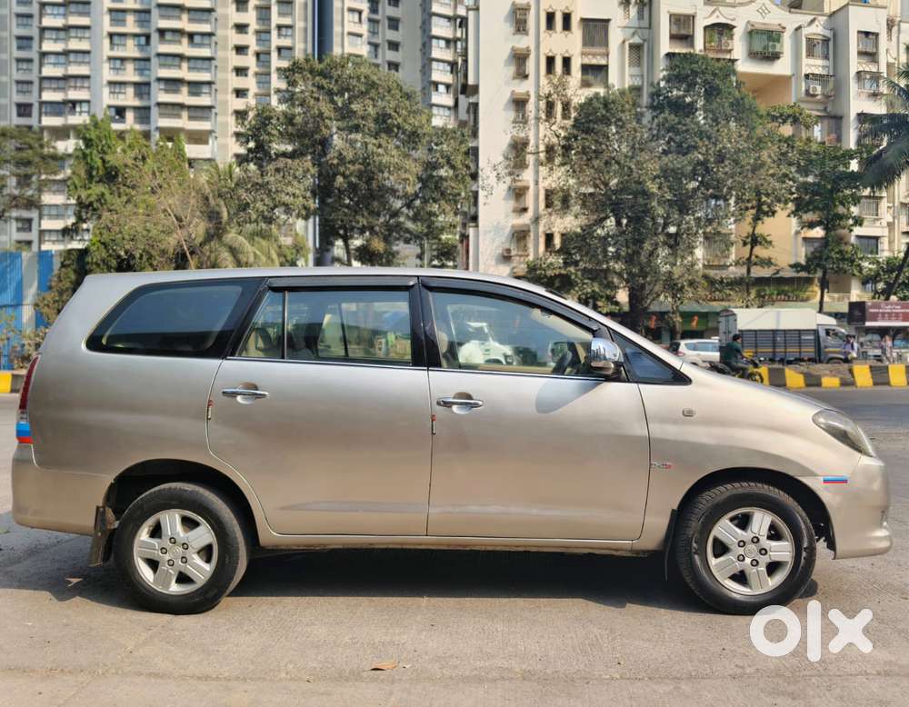 Toyota Innova 2004-2011 2.5 V Diesel 8-seater, 2007, Diesel