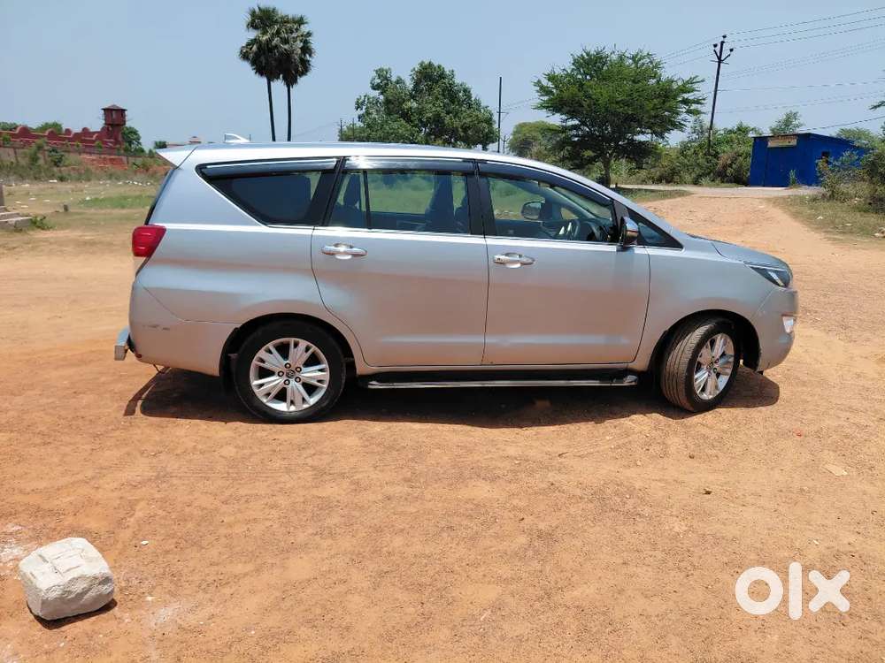 Toyota Innova Crysta 2.4 2020