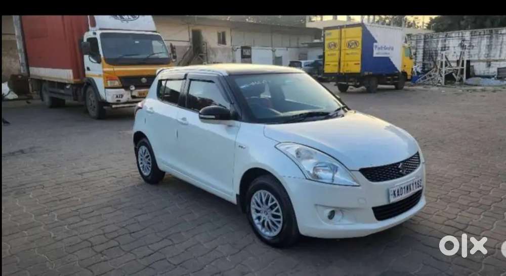 Maruti Suzuki Swift Vxi