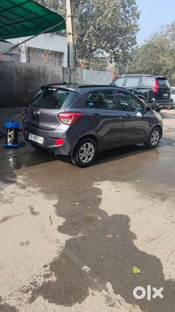 Hyundai Grand I10 2015 Diesel 120000 Km Driven