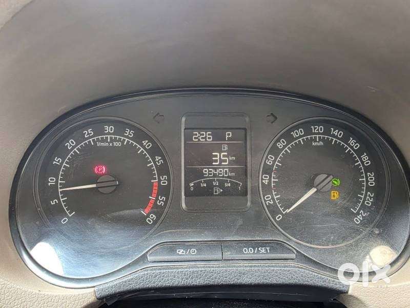 Skoda Rapid 1.5 Tdi Style/1.5 At Style, 2016, Diesel