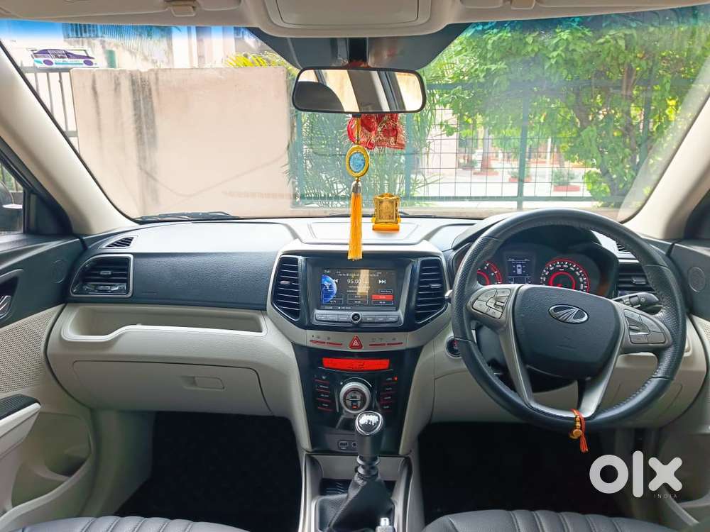 Mahindra Xuv300 W8, 2022, Petrol