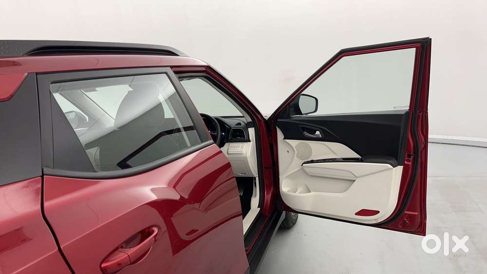 Mahindra Xuv 3xo Ax5l 1.2 Petrol At, 2024, Petrol
