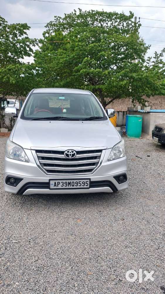 Toyota Innova 2.5 G (diesel) 8 Seater, 2012, Diesel