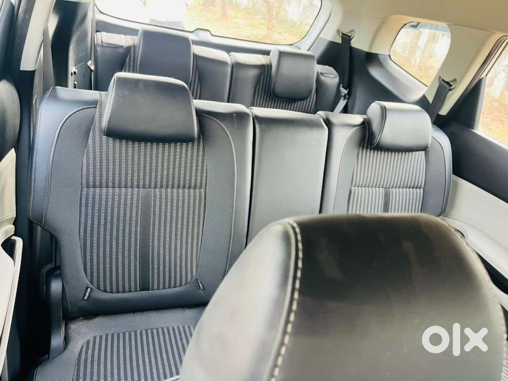 Kia Carens 2023 Petrol 17000 Km Driven