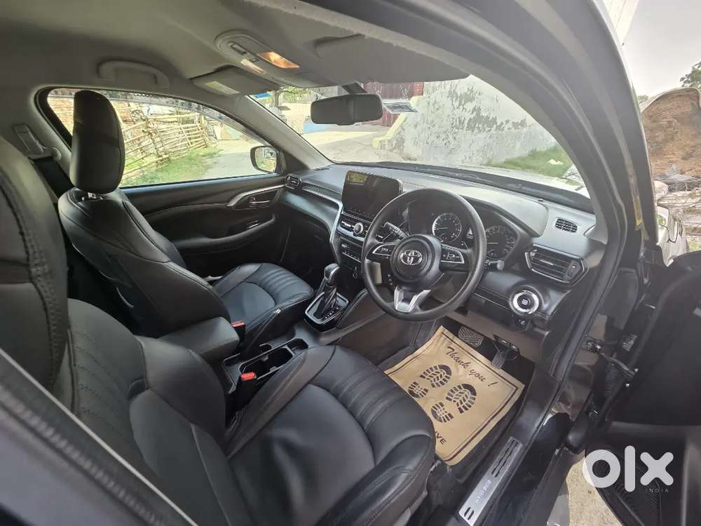 Toyota Urban Cruiser Hyryder 2024 Petrol 29500 Km Driven