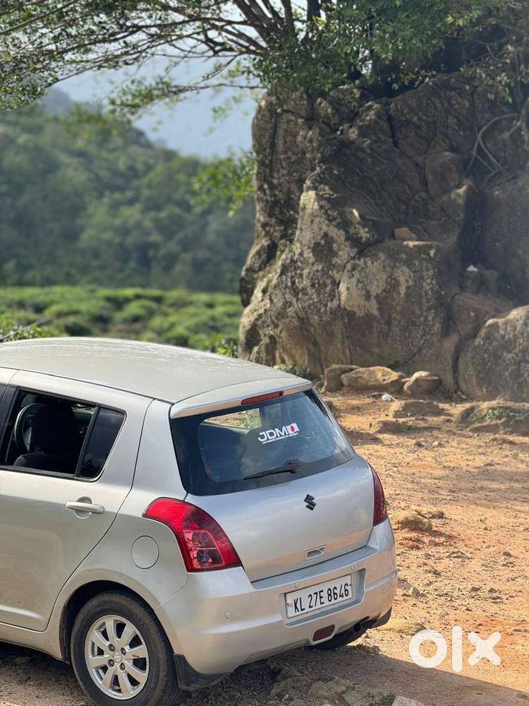 Maruti Suzuki Swift Zxi 2008 Petrol Well Maintained