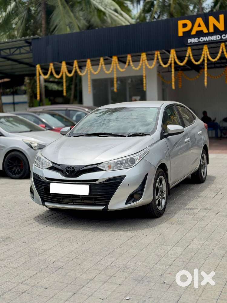 Toyota Yaris J Cvt, 2018, Petrol
