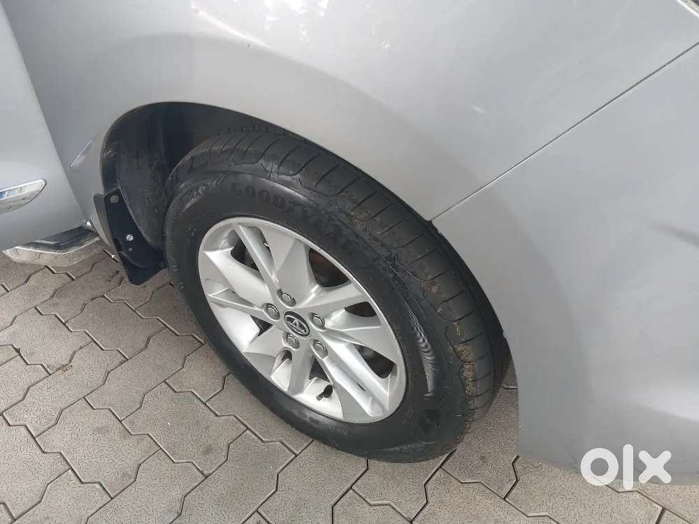 Toyota Innova Crysta 2016 Diesel 103000 Km Driven