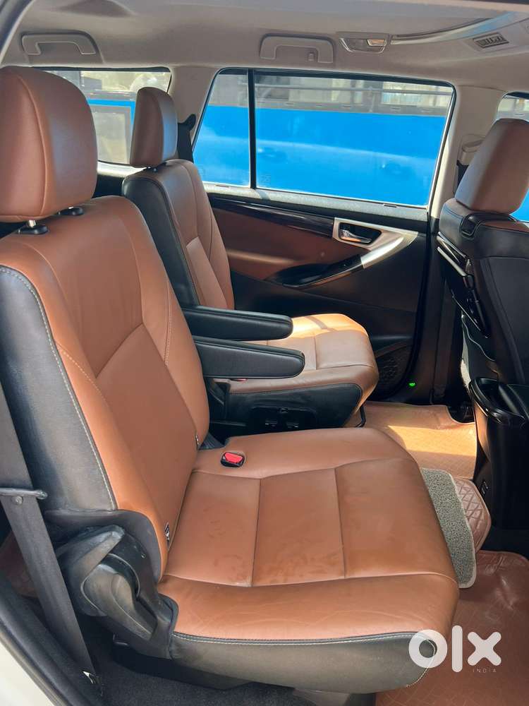 Toyota Innova Crysta 2.8z Automatic, 2017, Diesel