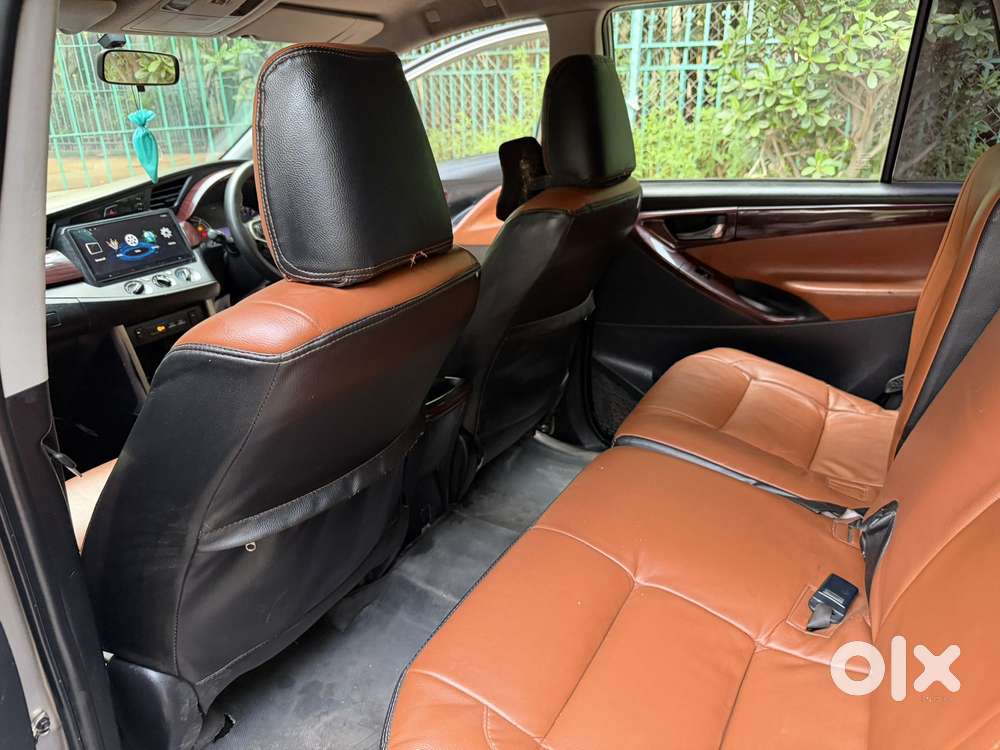 Toyota Innova Crysta 2.4 G Mt 8s, 2017, Diesel