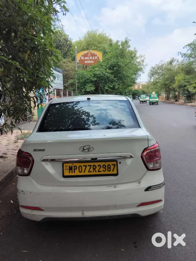 Hyundai Xcent 2017 Cng & Hybrids 111000 Km Driven