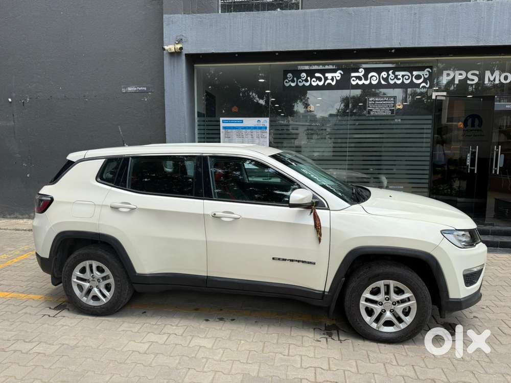 Jeep Compass Sport 2018 Km Driven