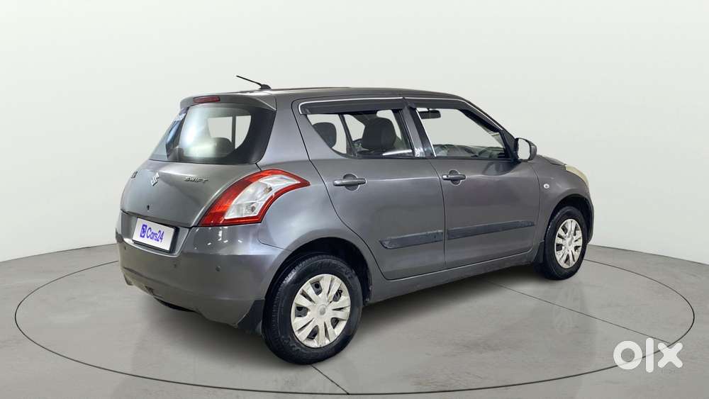 Maruti Suzuki Swift 1.2 Lxi (o), 2017, Petrol