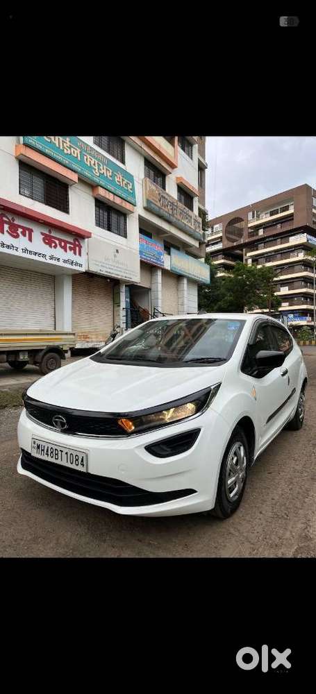 Tata Altroz, 2020, Petrol