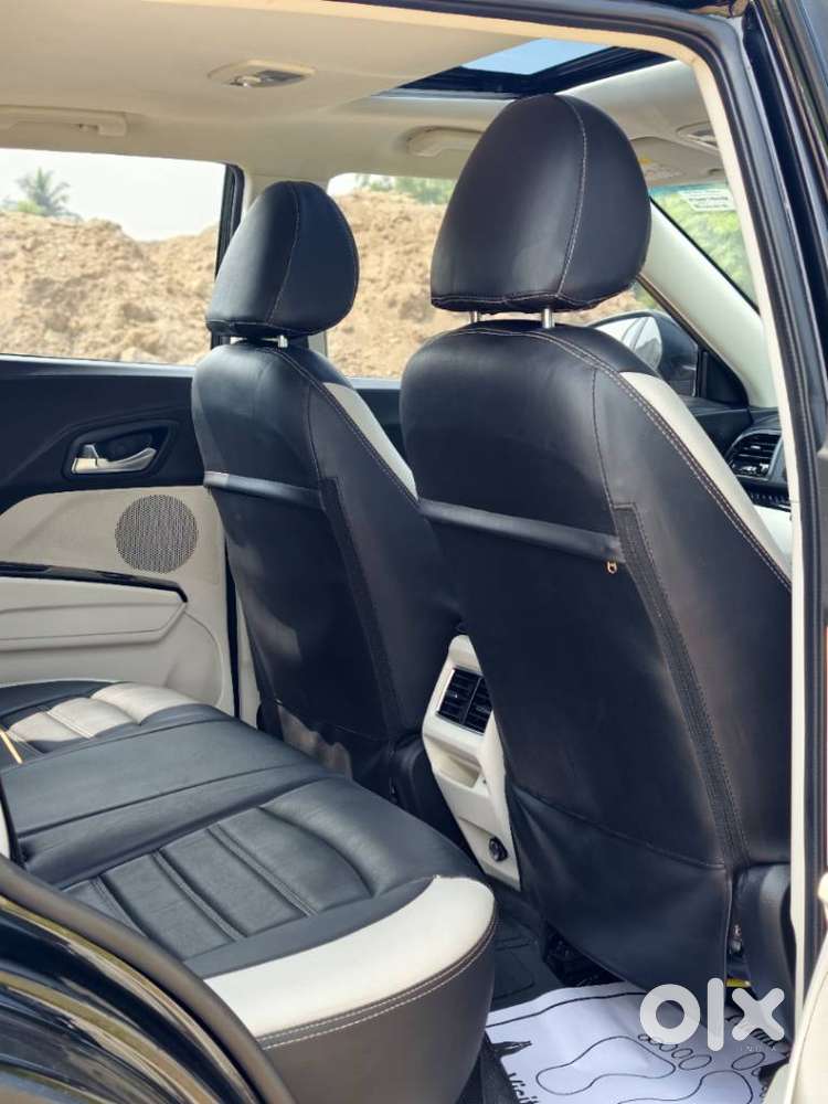 Mahindra Xuv 3xo Ax5 Ds Mt, 2024, Diesel