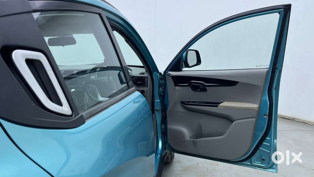 Mahindra Kuv 100 Mfalcon G80 K8, 2016, Petrol