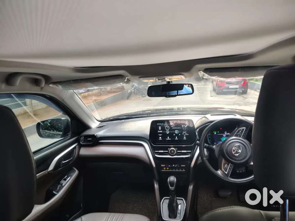 Toyota Urban Cruiser Hyryder 1.5 V Hybrid, 2023, Petrol