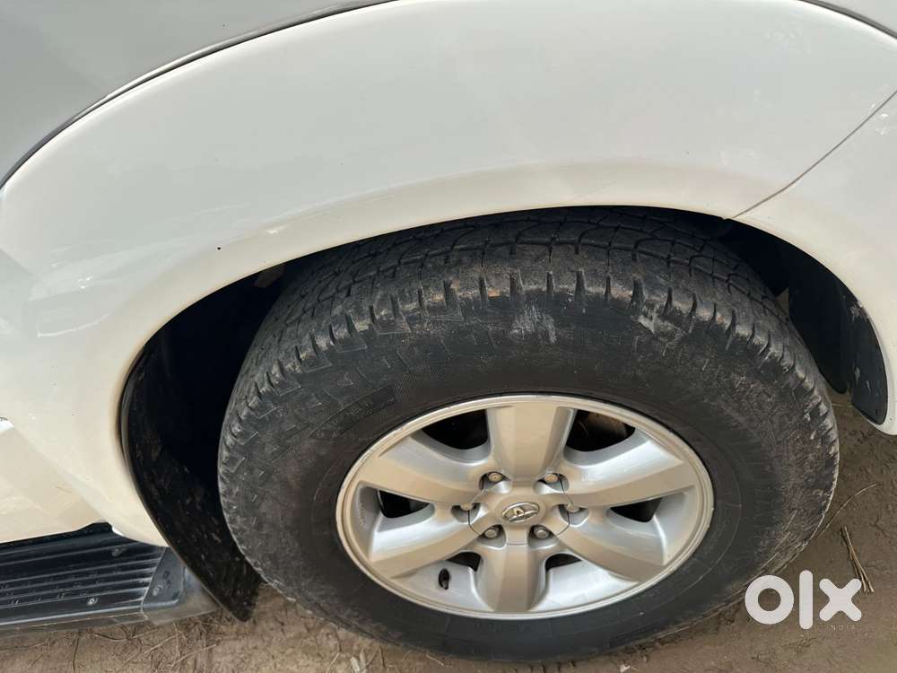 Toyota Fortuner 3.0 4x2 Mt, 2011, Diesel