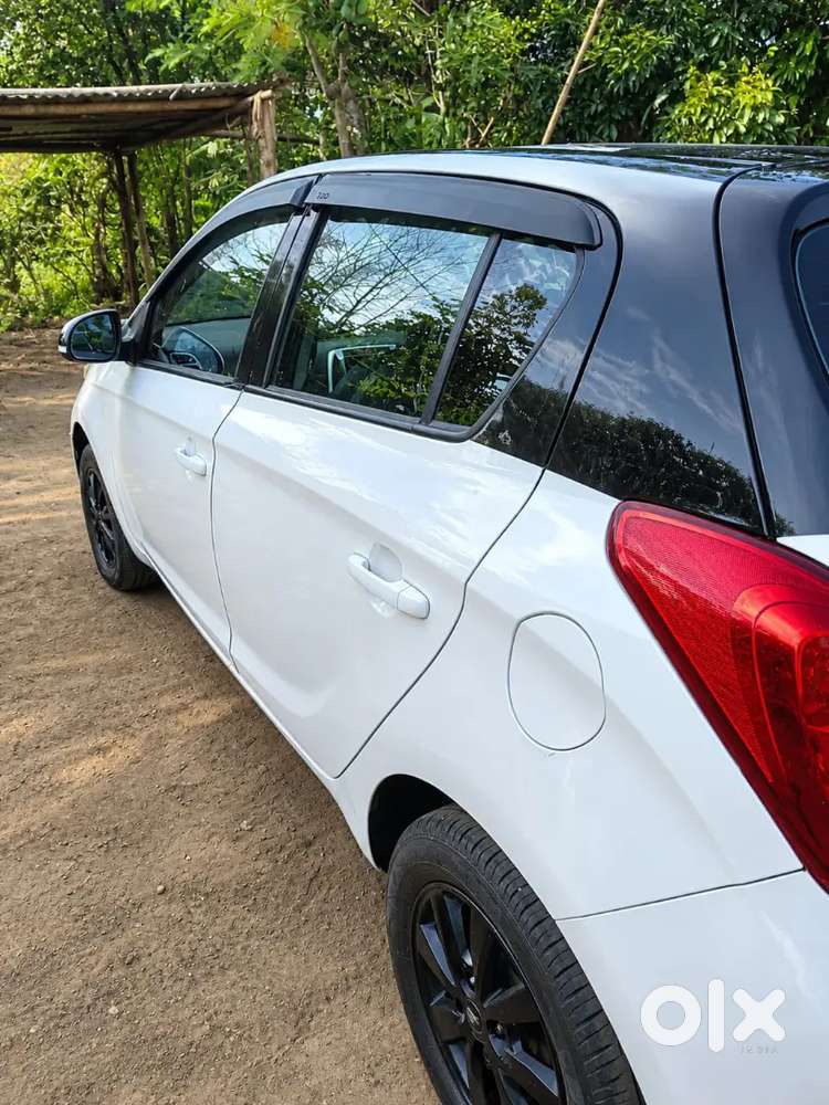 Hyundai I20 Sportz Petrol 2013