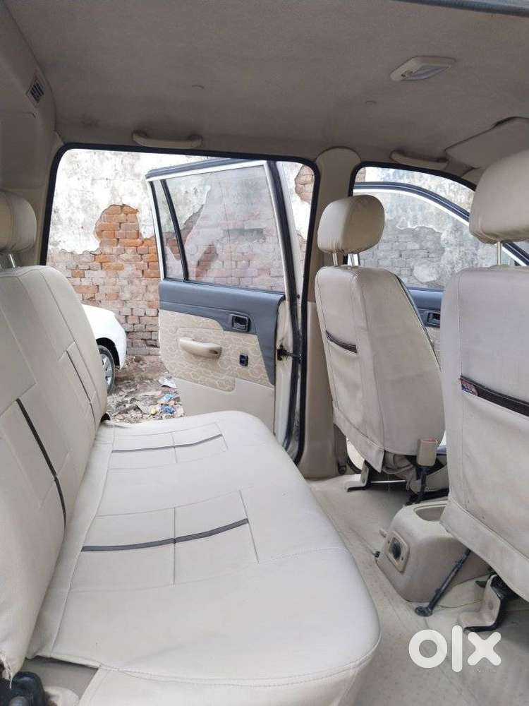 Chevrolet Tavera Neo 3 Lt- 8 Str Bs-iii, 2015, Petrol