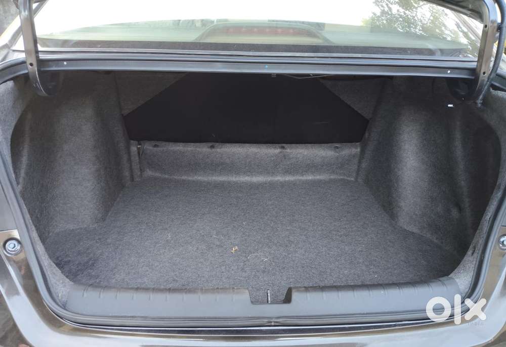 Honda City 1.5 V 5th Gen I-vtec Mt, 2022, Petrol