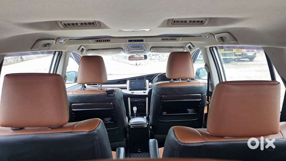 Toyota Innova Crysta 2.8z Automatic, 2022, Diesel