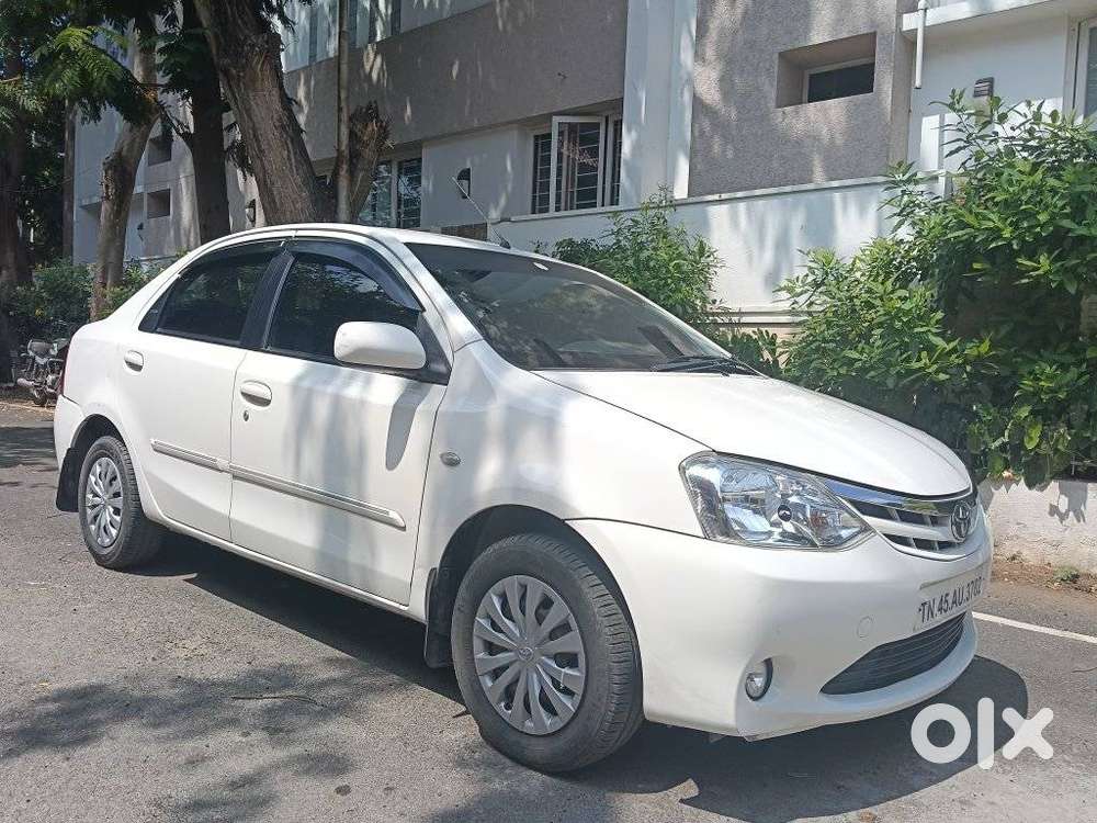 Toyota Etios 2010-2012 G, 2011, Petrol