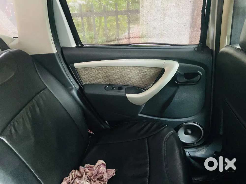 Renault Duster 2014 October Cng