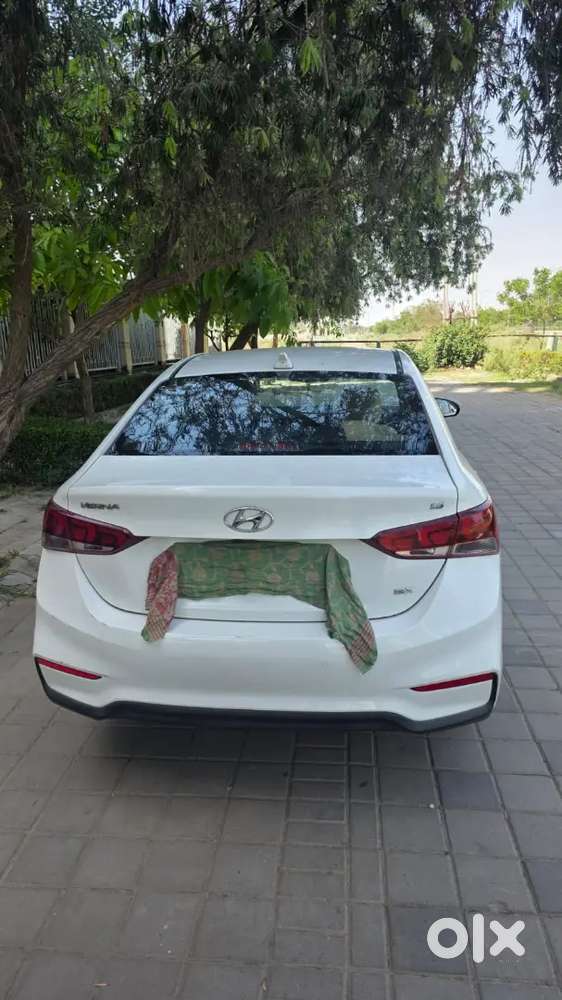 Hyundai Verna Dec 2017 Petrol Well Maintained